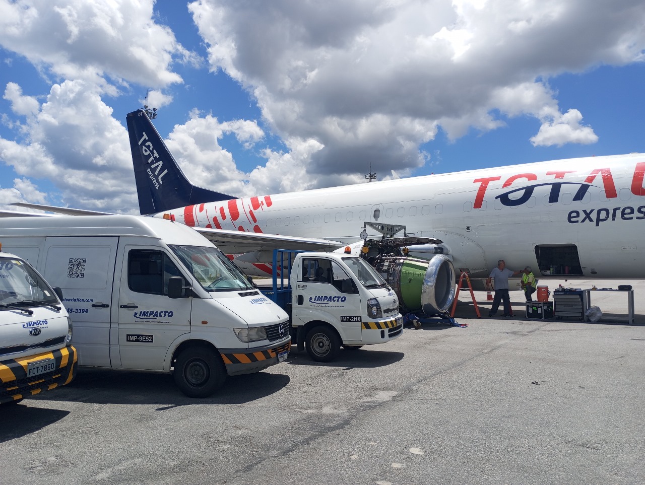 Impacto Aviation hangar and facilities